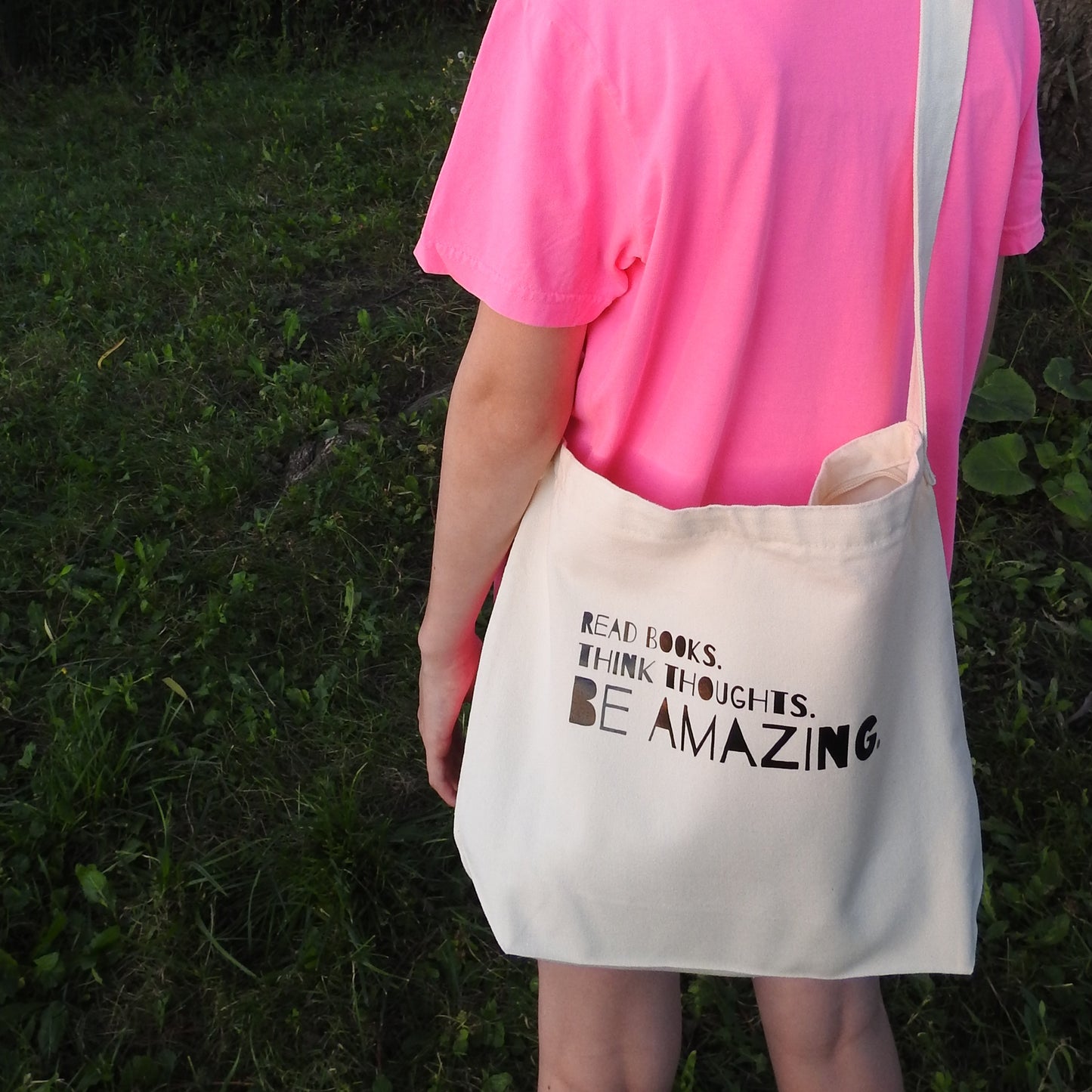 Read Think Be Crossbody Tote